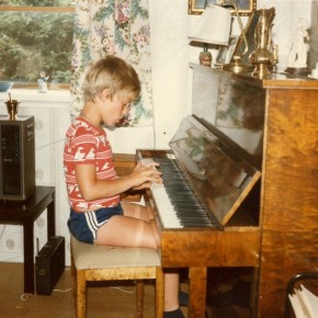 Piano hos mormor på 8-årsdagen