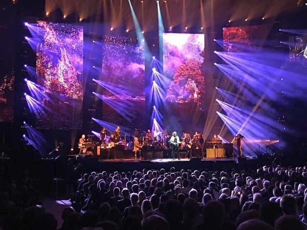 Jeff Lynne's ELO overbeviste stort i Oslo Spektrum fredag kveld (Foto: Ida Berg Hauge)